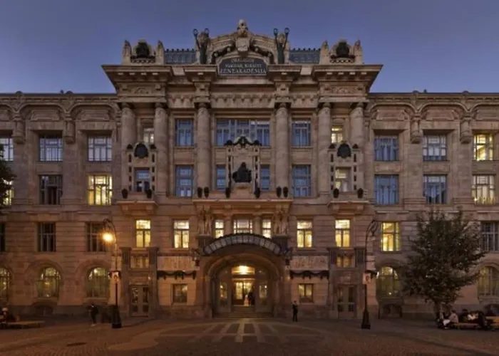 Central Apartment Kiraly Street